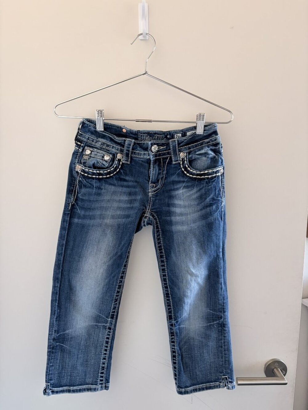 Miss Me Embellished Capri Jeans Size 26